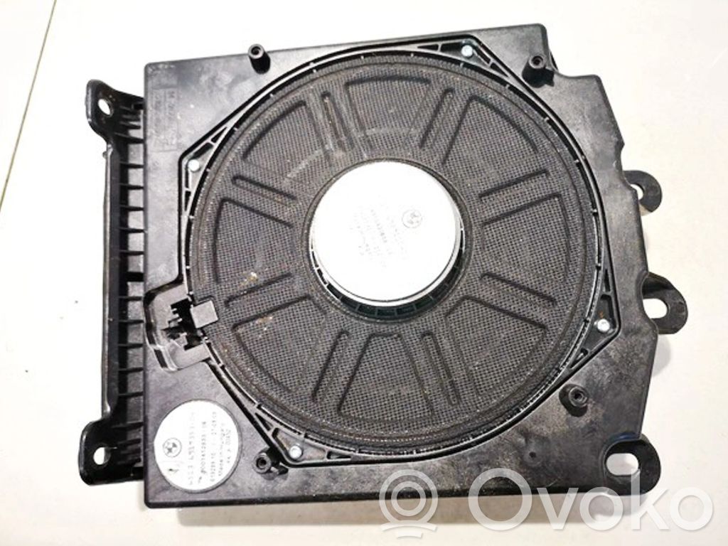 BMW 5 E60 E61 Subwoofer 