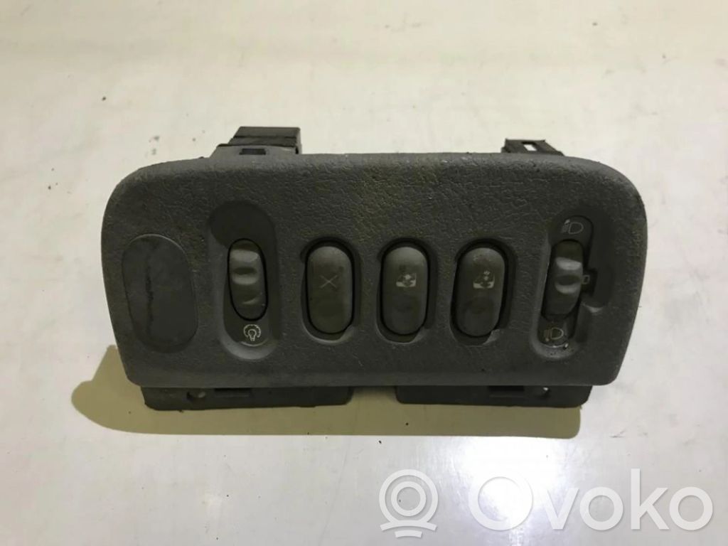 Renault Scenic I Headlight level height control switch 