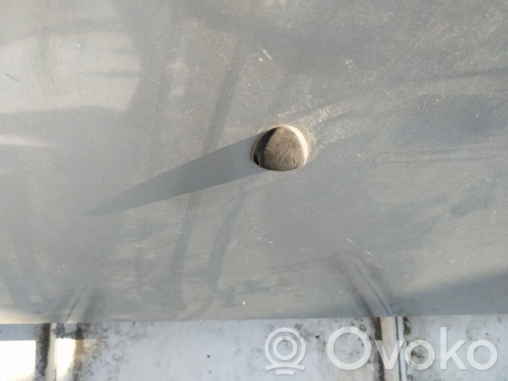 Windshield washer spray nozzle