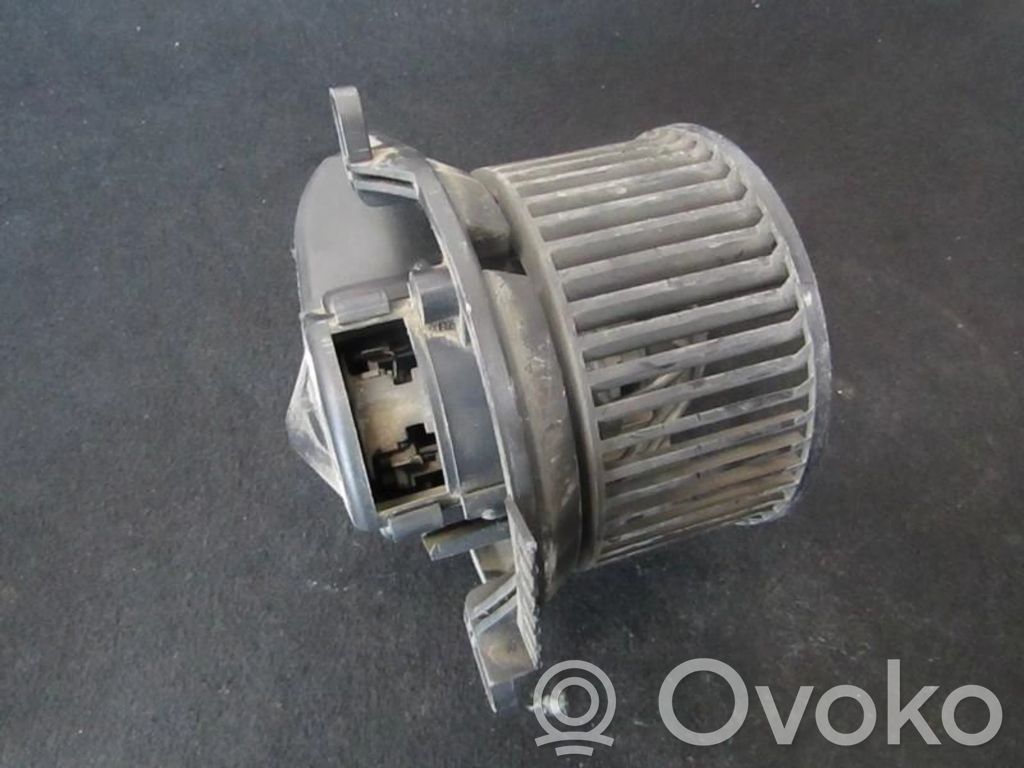 Opel Movano A Lämmittimen puhallin 