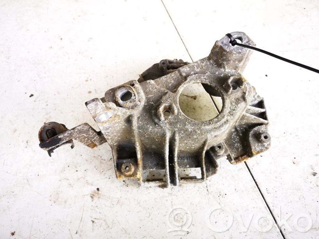 Engine mounting bracket   331000434,331000434