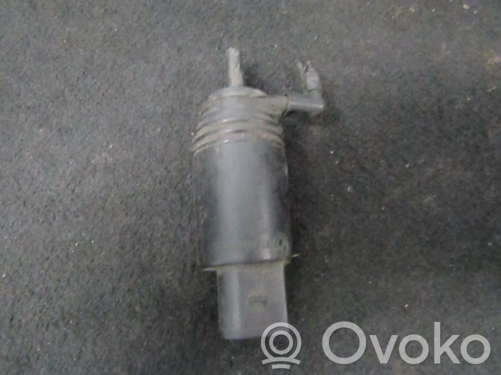 Windscreen/windshield washer pump   67128377612,67128377612,170401,67128377612,67128377612