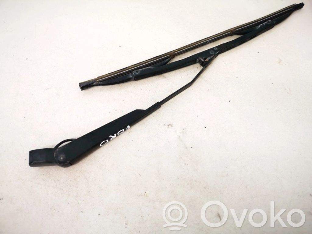 Ford Focus Ramię wycieraczki szyby tylnej 