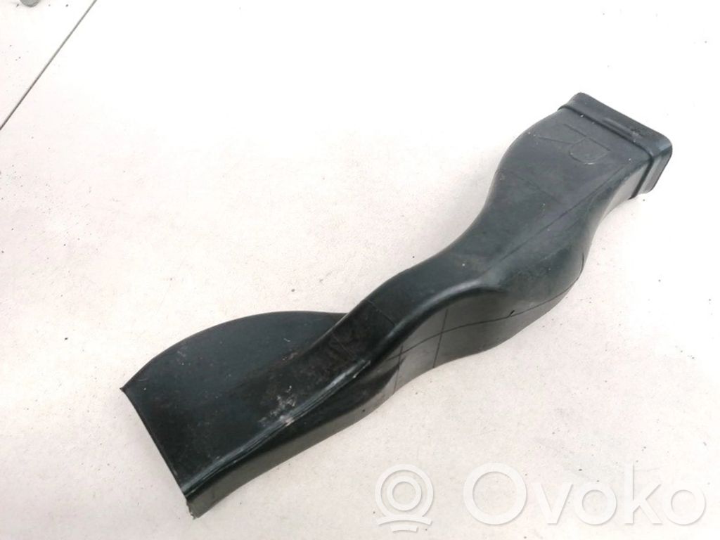 BMW 7 E65 E66 Ilmanoton letku 