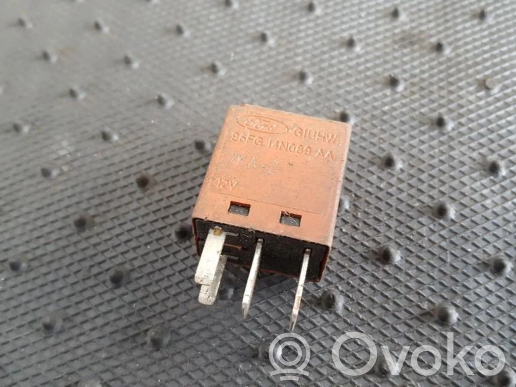 Otros relés   96FG14N089AA,V23074,96FG14N089AA,V23074