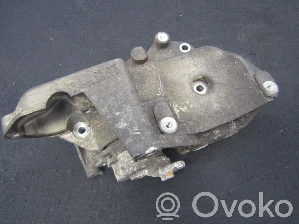 Engine mounting bracket   90502770,90502770