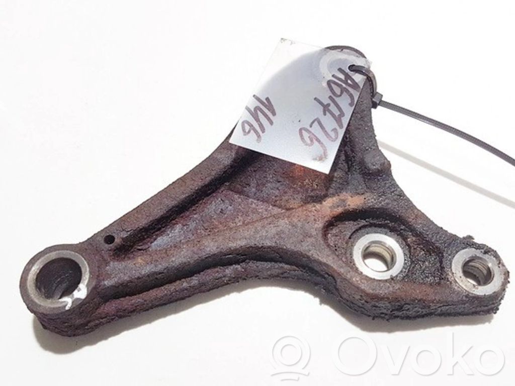 Mazda Premacy Engine mounting bracket 