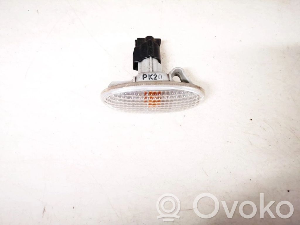 Mazda 3 I Front fender indicator light 