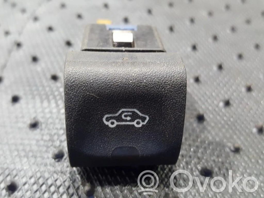 Opel Omega B1 Interruptor de control del ventilador interior 