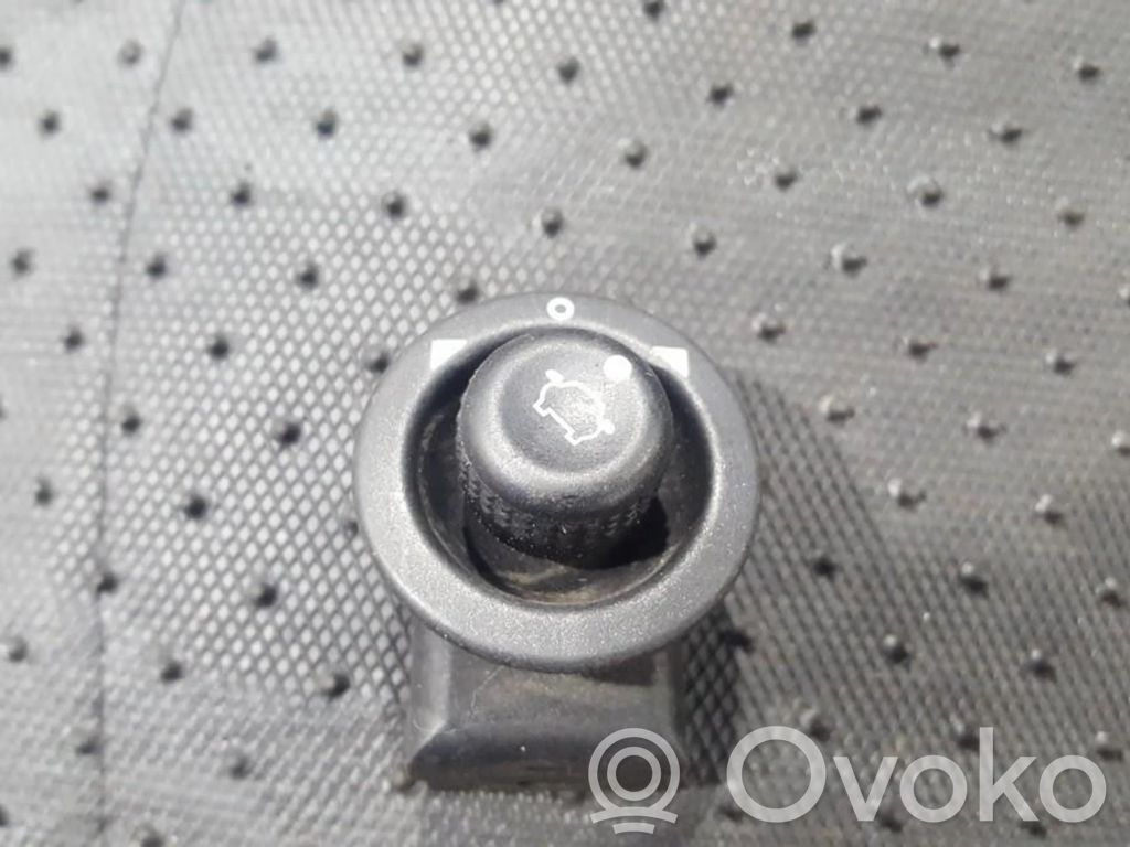 Comutator oglinzi laterale   93BG17B676,93BG17B676,93BG17B676,B676,BG17