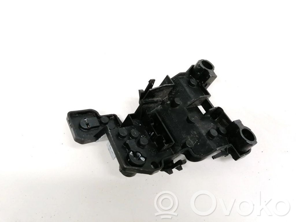 BMW 1 E81 E87 Tail light bulb cover holder 