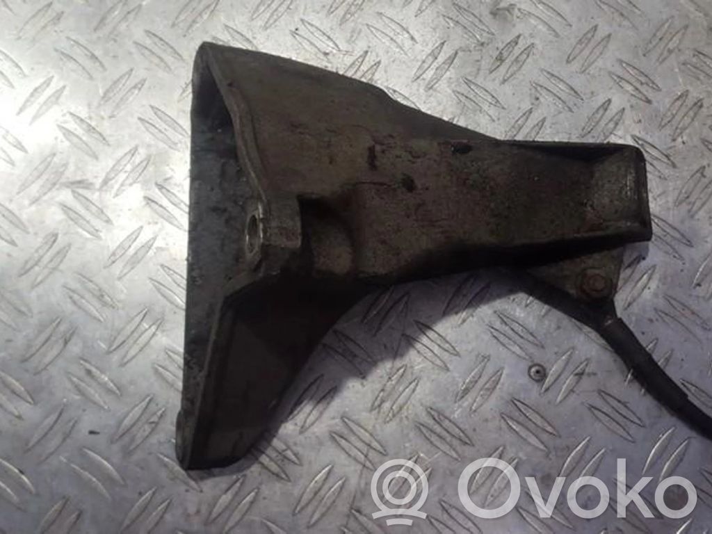 Soporte de montaje del motor (Usadas)   8D0199308AB,8D0199308AB