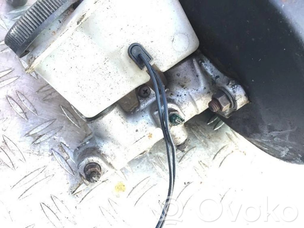 Master brake cylinder