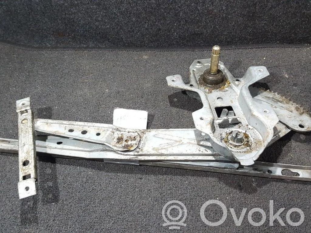 Regulador con motor de la ventanilla de la puerta corredera