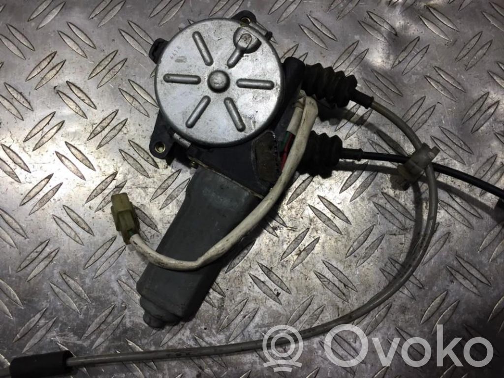 Motor del regulador de la ventanilla de la puerta delantera