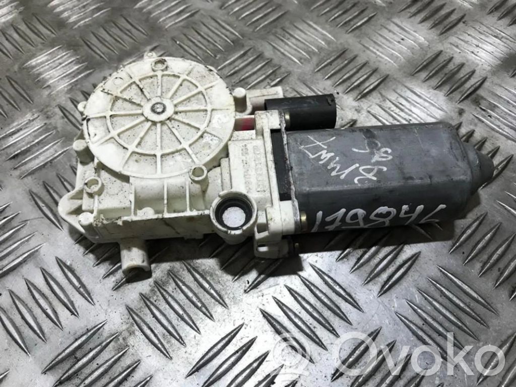 BMW 7 E38 Front door window regulator motor 