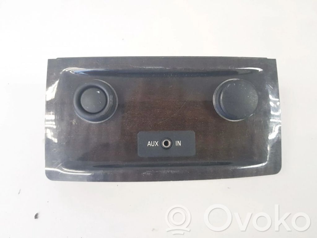 Enchufe conector USB   M3364V,714107207,714107207,M3364V
