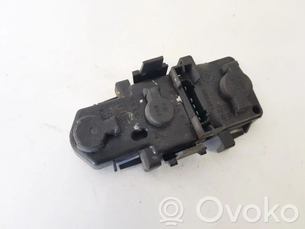 Glühbirnenhalter Heckleuchte   B5831BL,B5831BLRF,148162,B5831BL,B5831BLRF