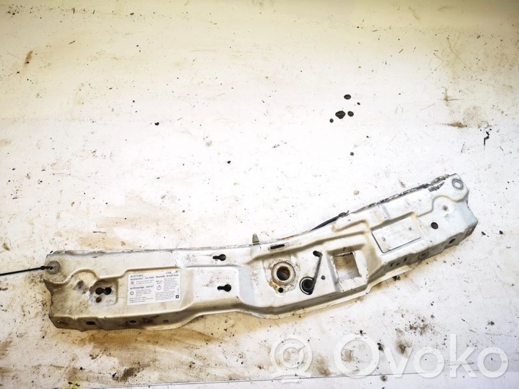 Opel Meriva A Pas przedni 