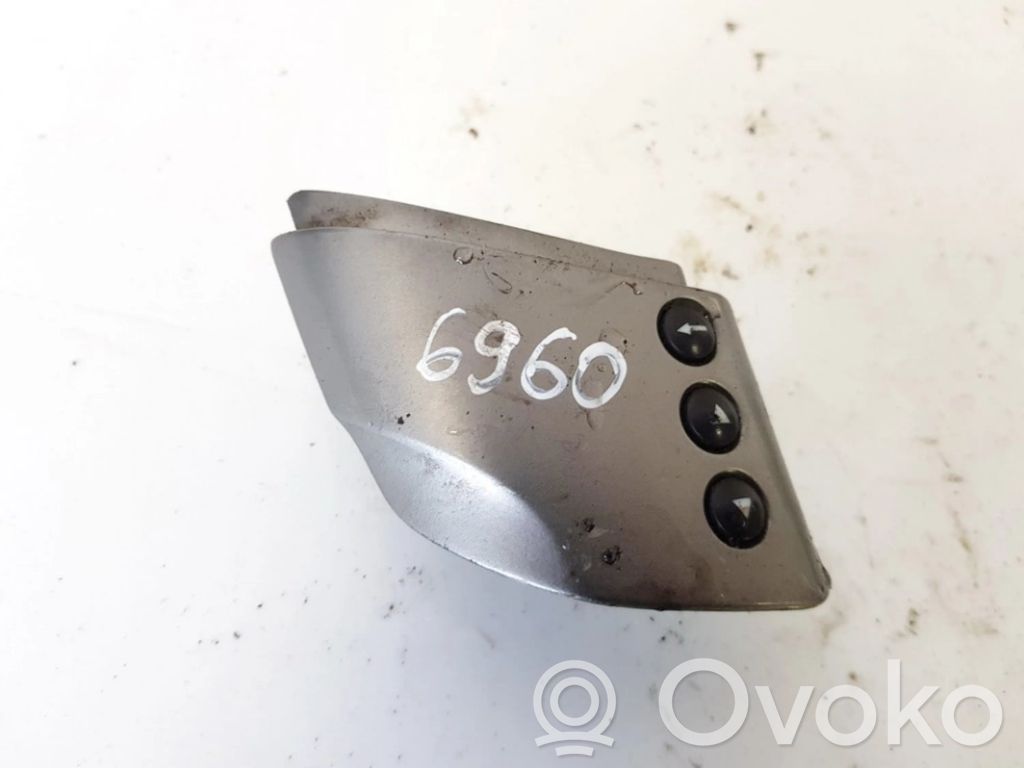 Opel Vectra C Pulsanti/interruttori sul volante 