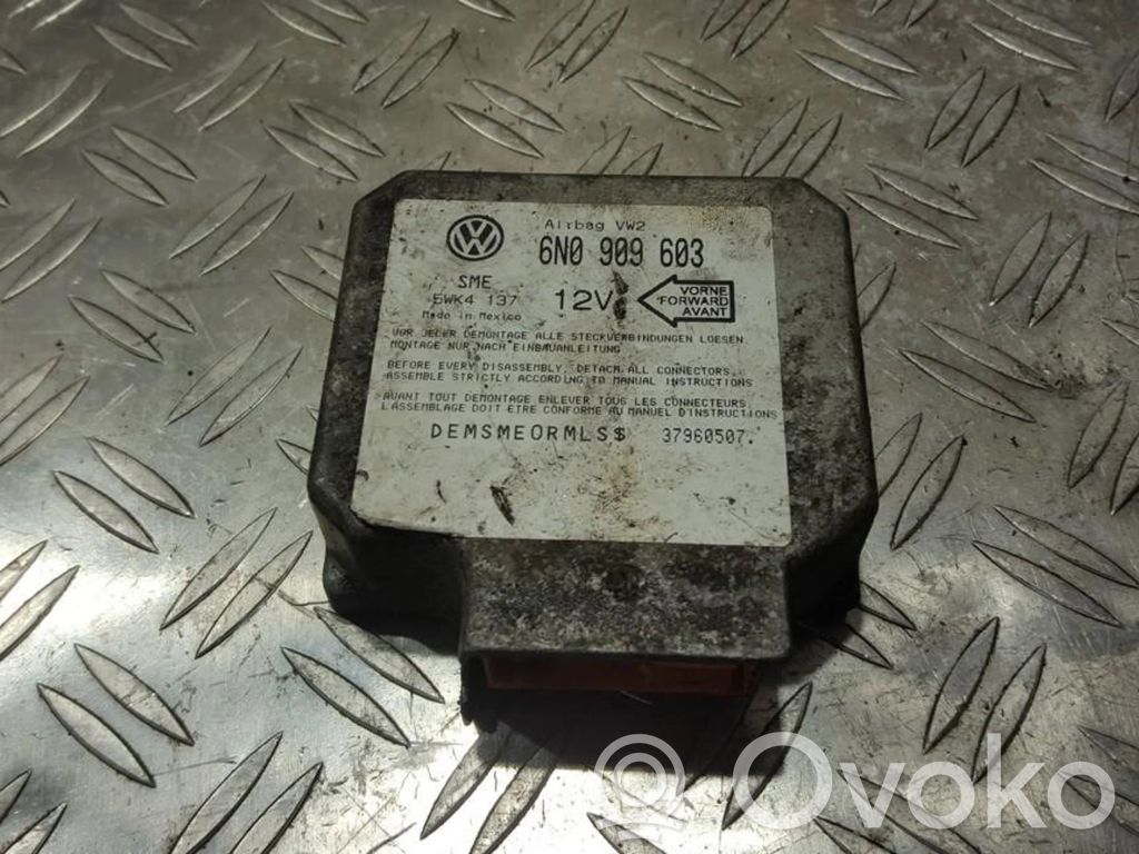 Volkswagen Golf III Unitate/modul de comandă airbaguri 