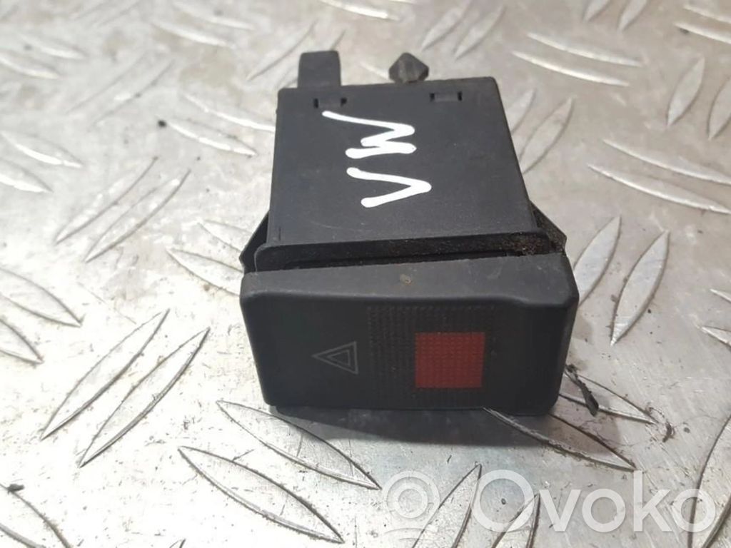 Audi A6 S6 C4 4A Comutator lumini pericol 