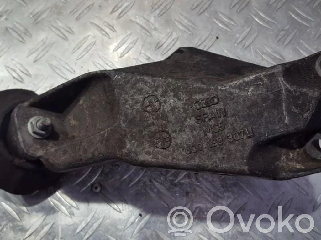 Łapa / Mocowanie silnika   8D0199307L,8D0199307L