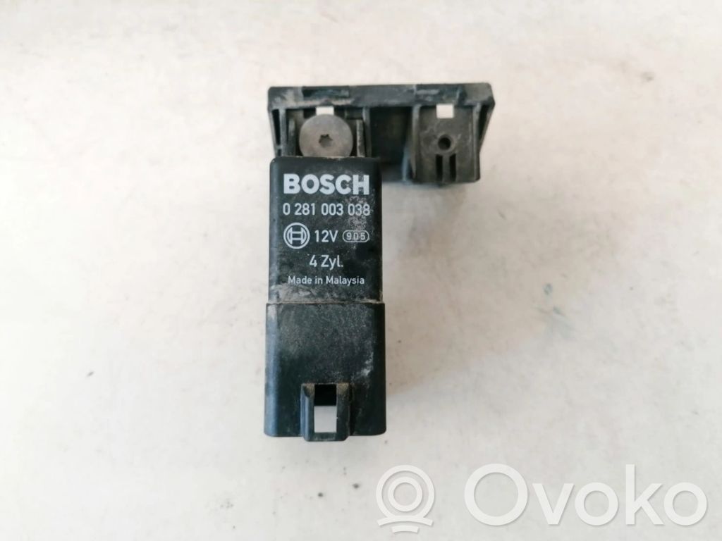 Volkswagen PASSAT B6 Muu rele 