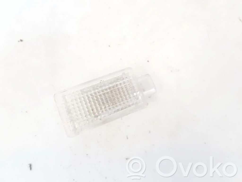 Muu sisävalo   8E0947101,8E0947101