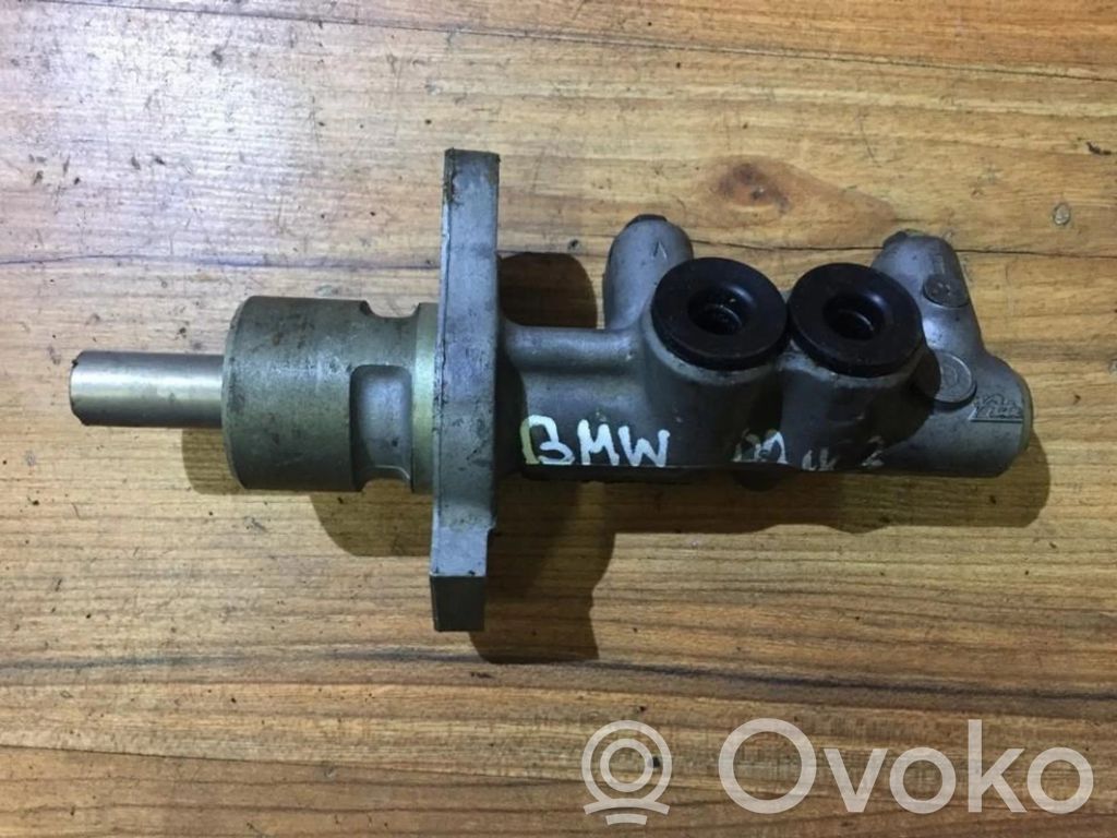 BMW 3 E36 Master brake cylinder 