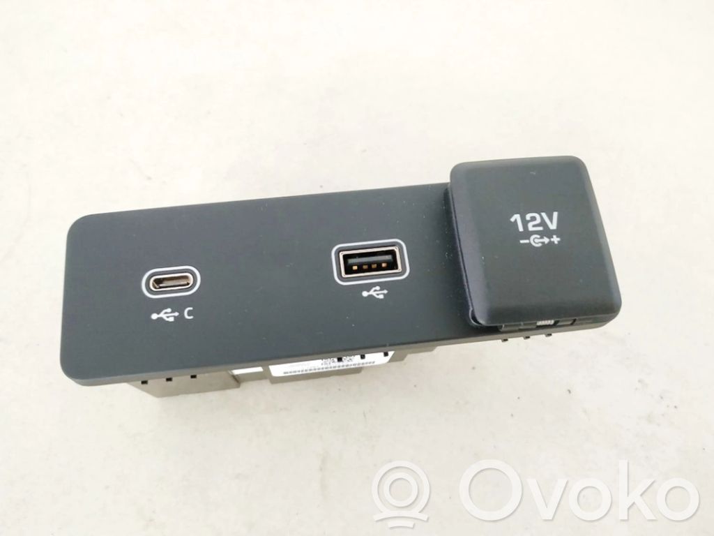 Enchufe conector USB   L8B219E110CC,2020W465,L8B219E110CC,L8B219E110CC