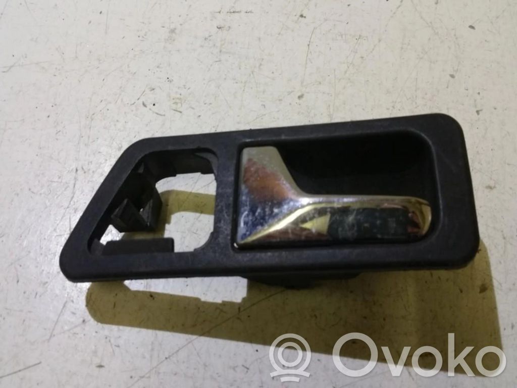 Mercedes-Benz 190 W201 Maniglia interna per portiera posteriore 