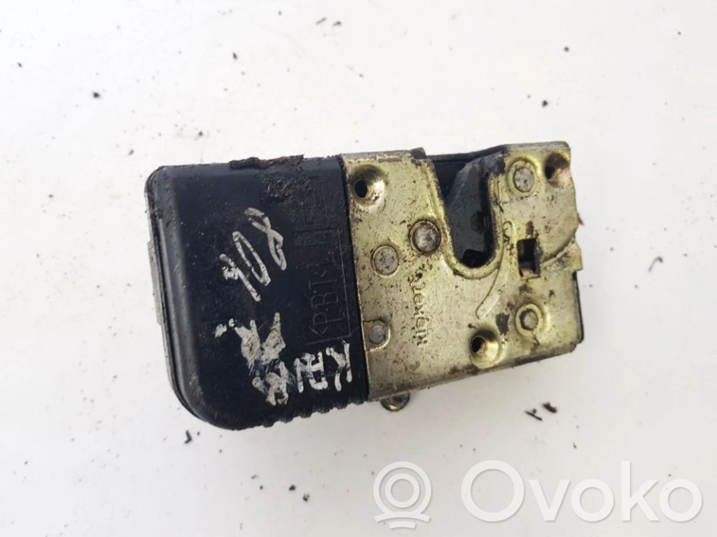 Cerradura de puerta delantera