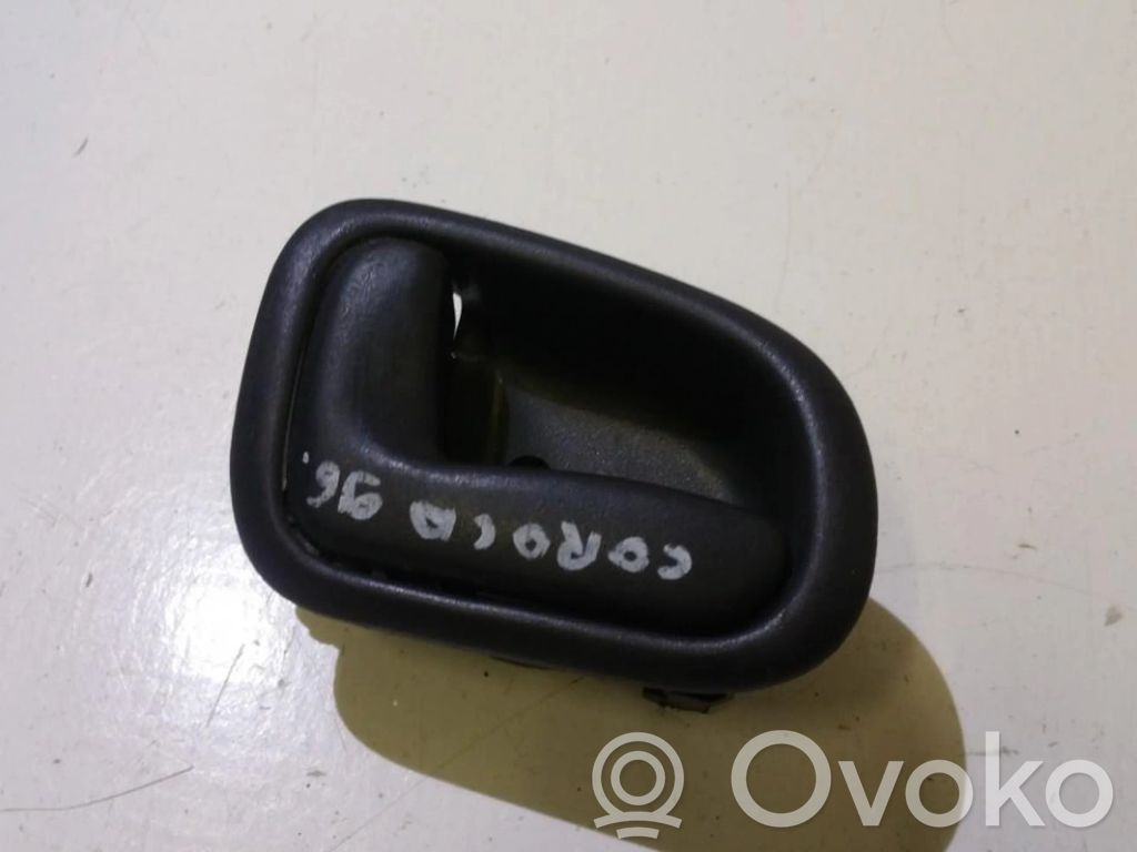Toyota Corolla E110 Manecilla interna puerta delantera 