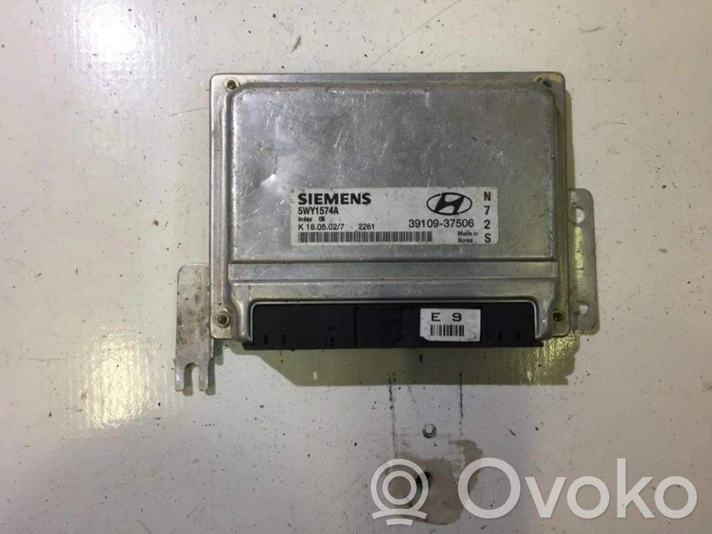 Hyundai Santa Fe Sterownik / Moduł ECU 