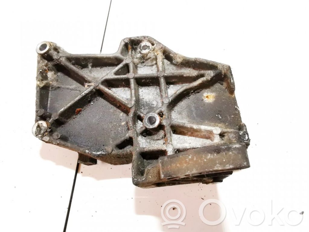 Audi A4 S4 B5 8D Supporto di montaggio del motore (usato) 