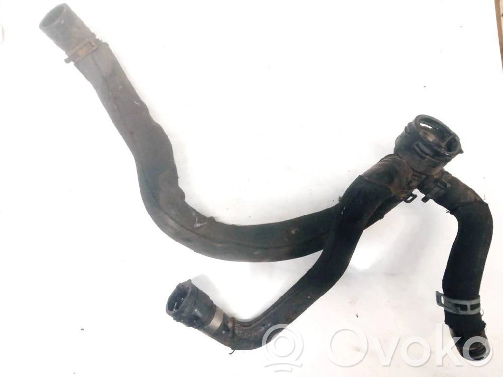 Audi A4 S4 B8 8K Tubo flessibile del liquido di raffreddamento del motore 