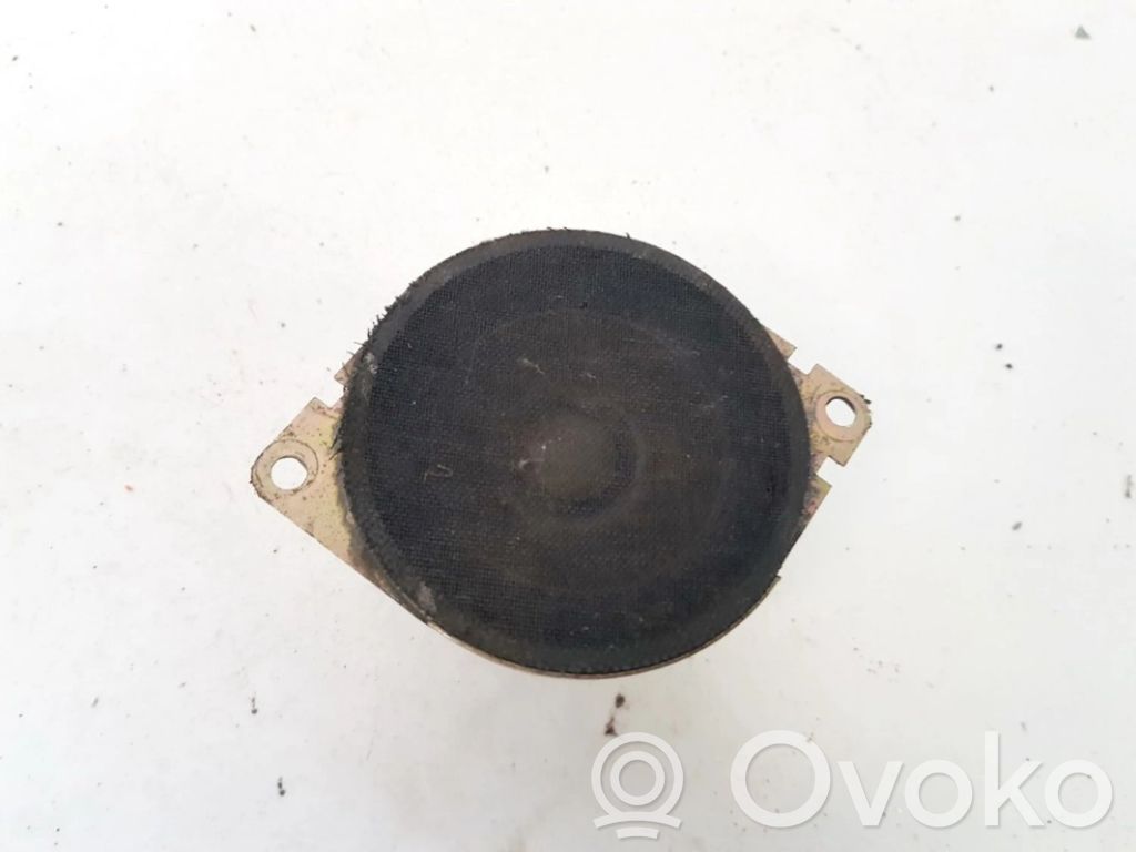 Altavoz de la puerta delantera