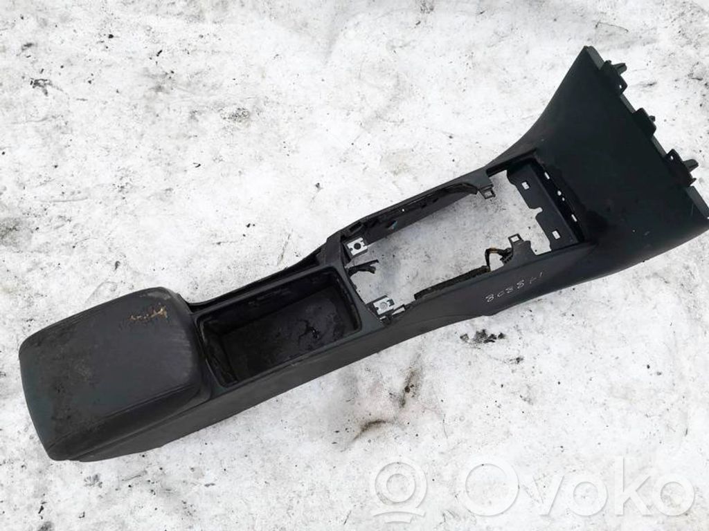Volvo V50 Reposabrazos 