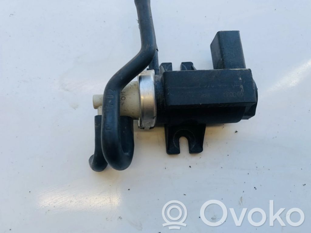 Volkswagen Golf IV Solenoid supapă turbosuflantă 