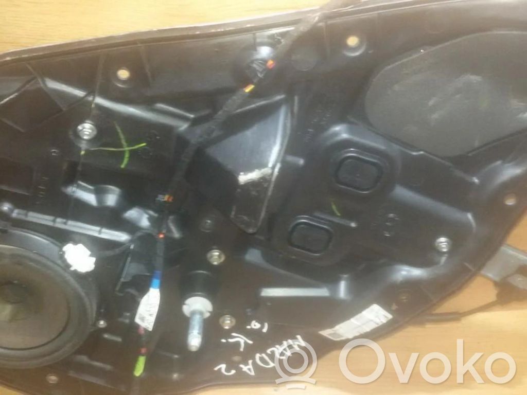 Regulador con motor de la ventanilla de la puerta corredera
