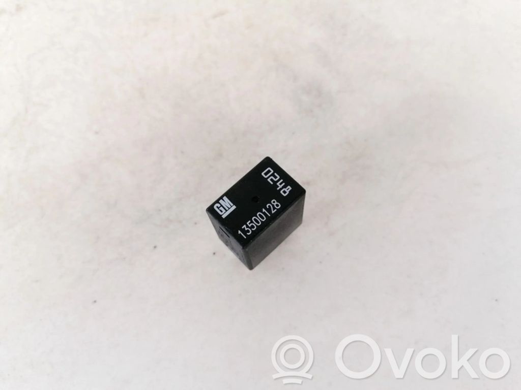 Otros relés   13500128,13500128