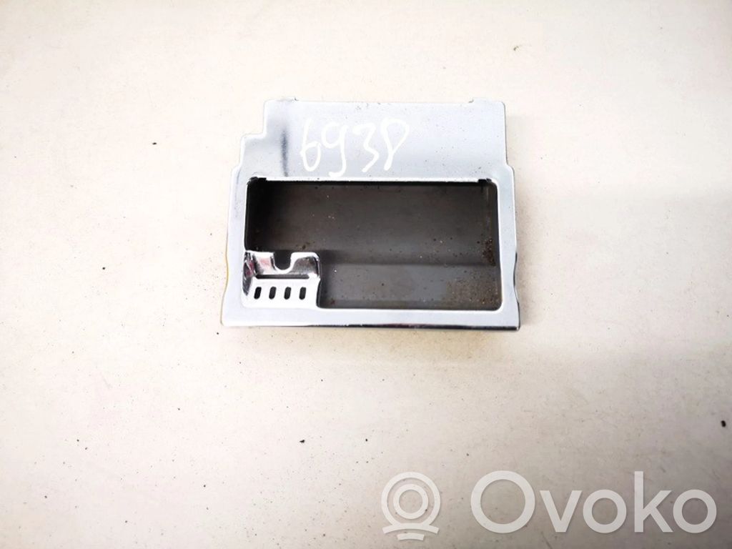 Scrumieră   4B0857951F,4B0857951F