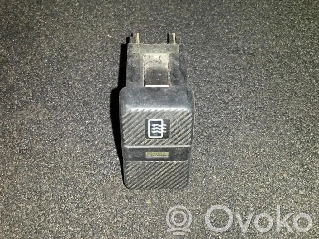 Volkswagen PASSAT B3 Windscreen/window heater switch 