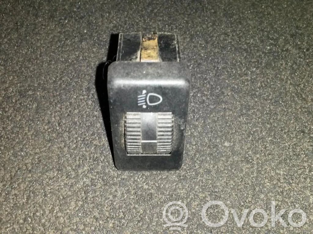 Volkswagen PASSAT B3 Comutator control nivel faruri 