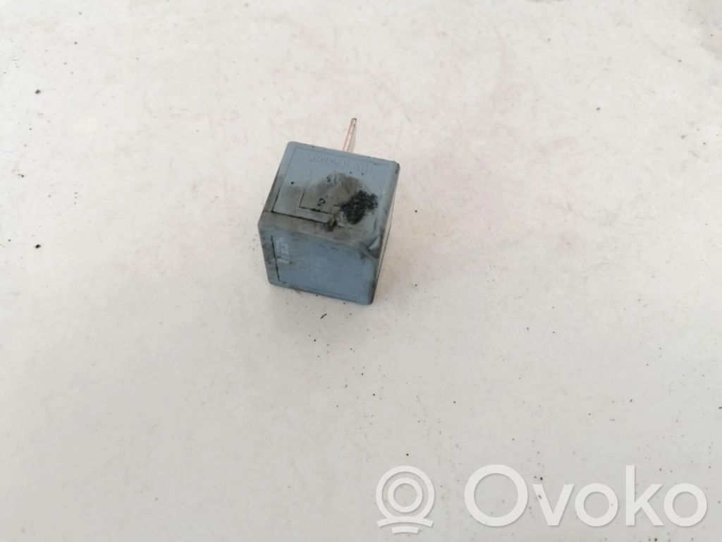 Otros relés   5M5T14B192EA,V23136J4X62,5M5T14B192EA,V23136J4X62