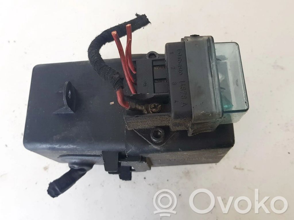 Audi A3 S3 8L Juego de caja de fusibles 