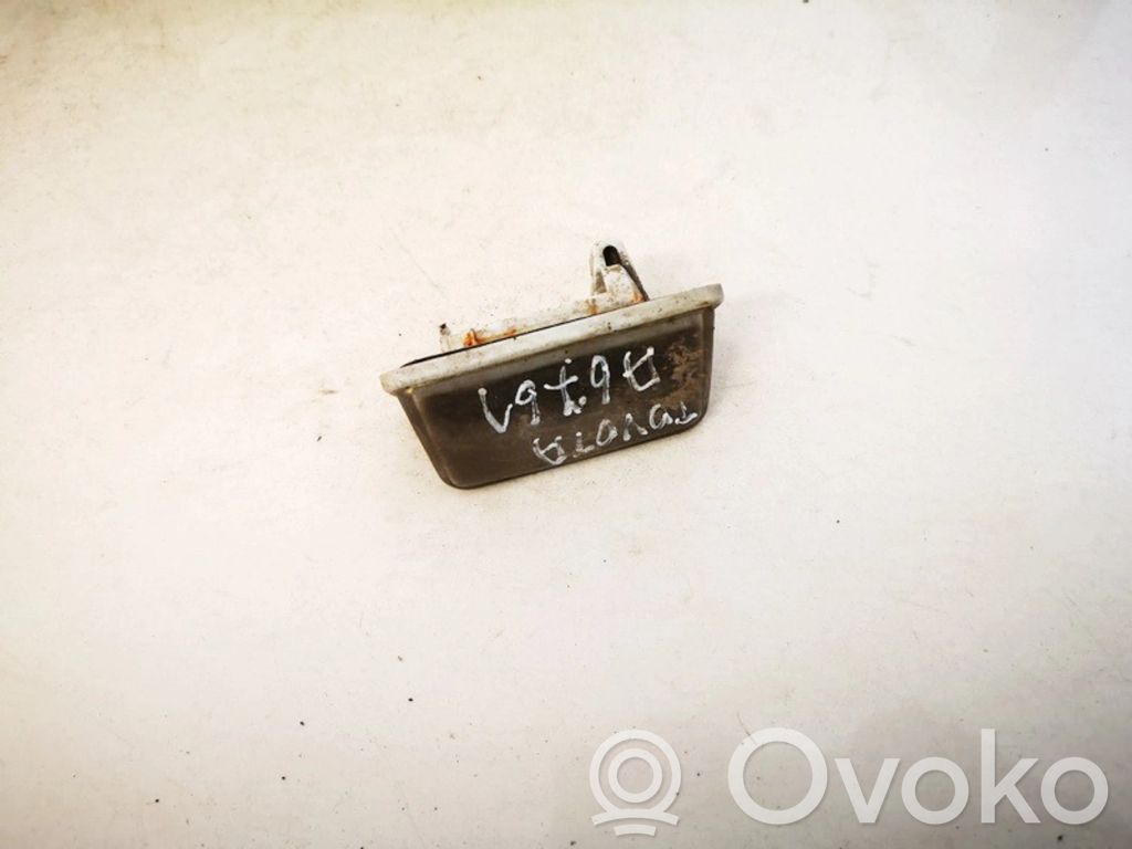 Toyota Previa (XR30, XR40) II Number plate light