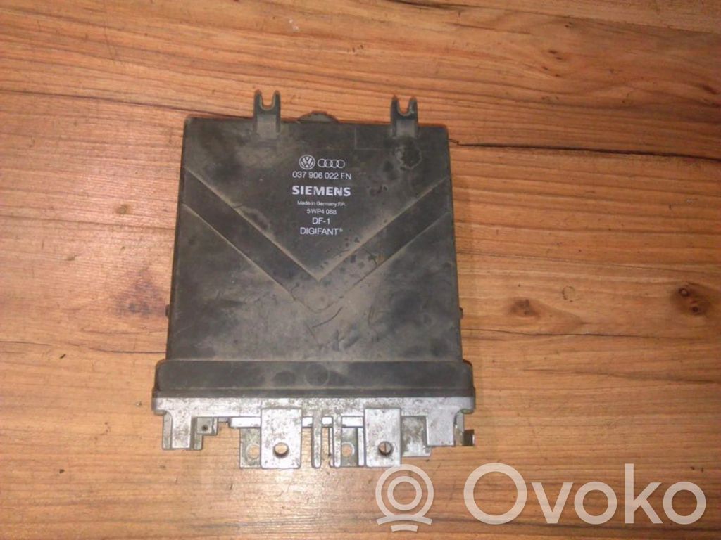Volkswagen PASSAT B3 Unidad de control/módulo del motor 