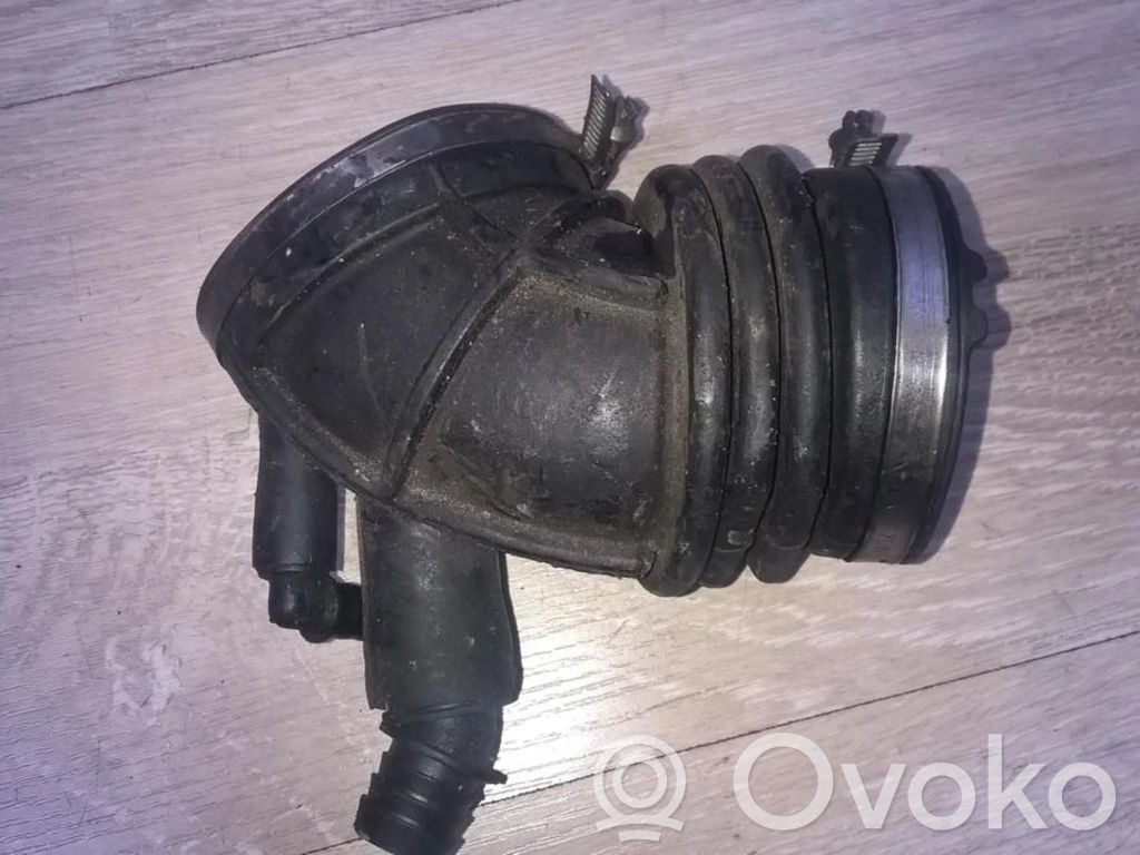 BMW 3 E46 Rura / Wąż dolotowy powietrza 